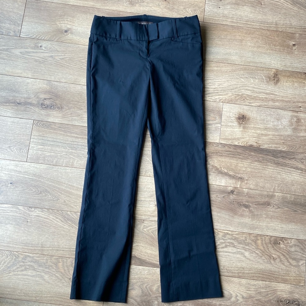 The Limited extra stretch dress pants. Great condition, only worn once!